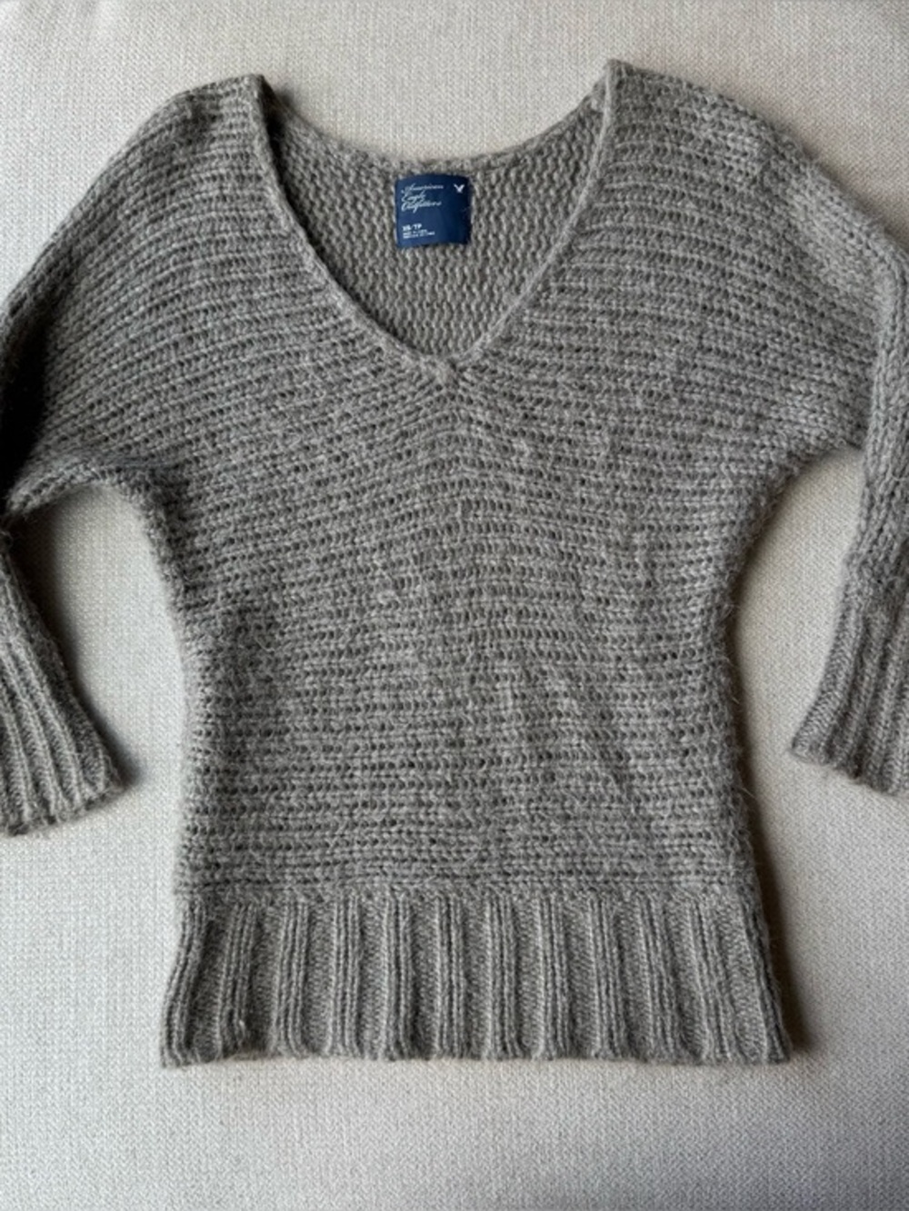 American Eagle Outfitters Heather Gray V-Neck Pullover Sweater